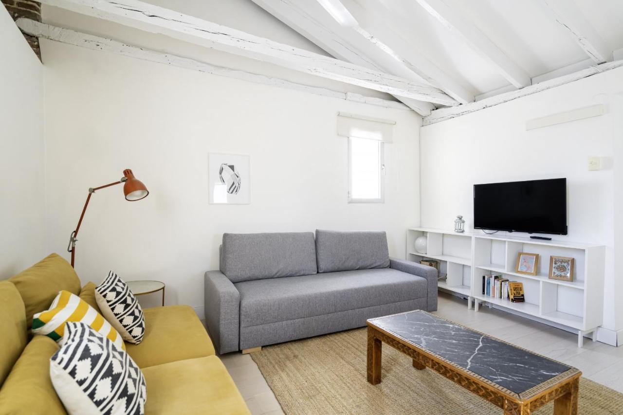 Apartamento El Barrio De Lavapies Madrid Exterior foto